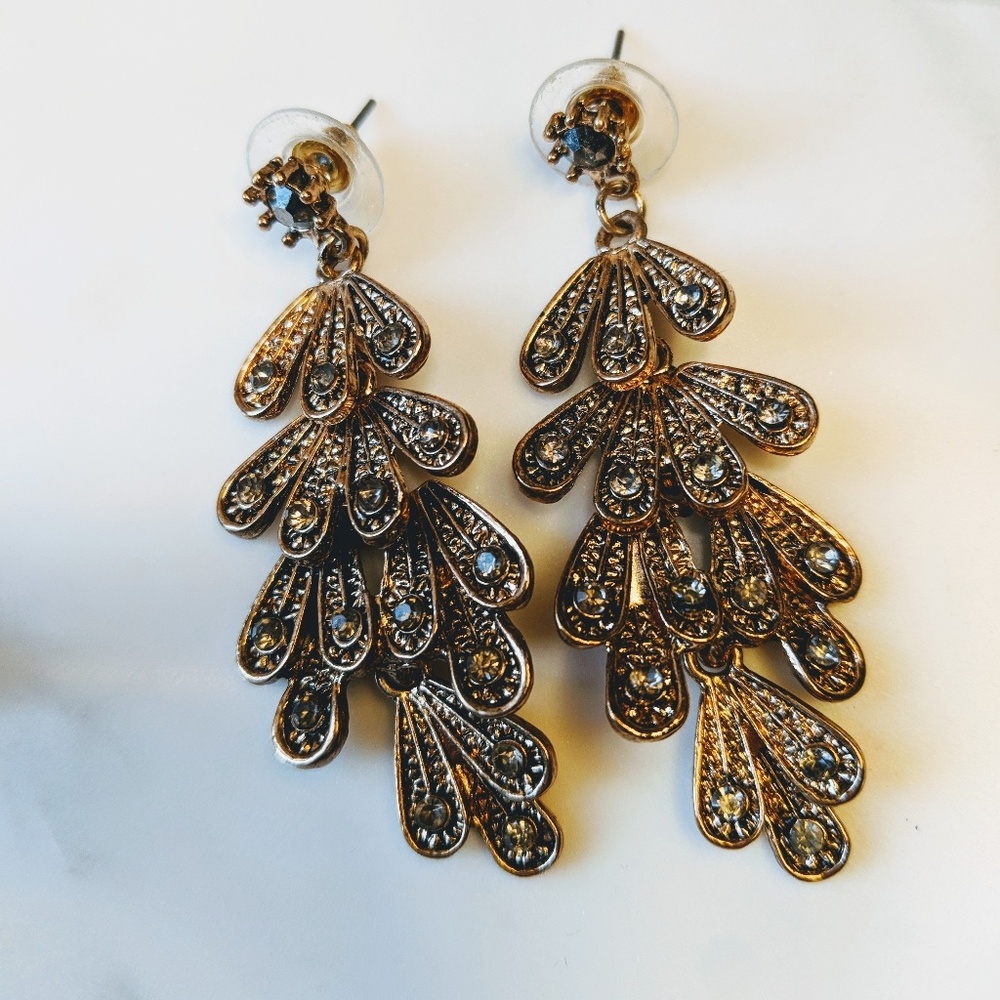 NWOT! Festive gold / bronze chandelier earrings - Picture 1 of 4